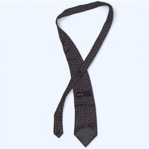 Elegant Patterned Tie